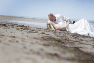 Trash the dress af fotograf Louise Bering